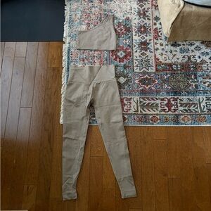 SET Active top and leggings. Never worn